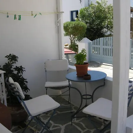 Small Cycladic Studio For 2 *
